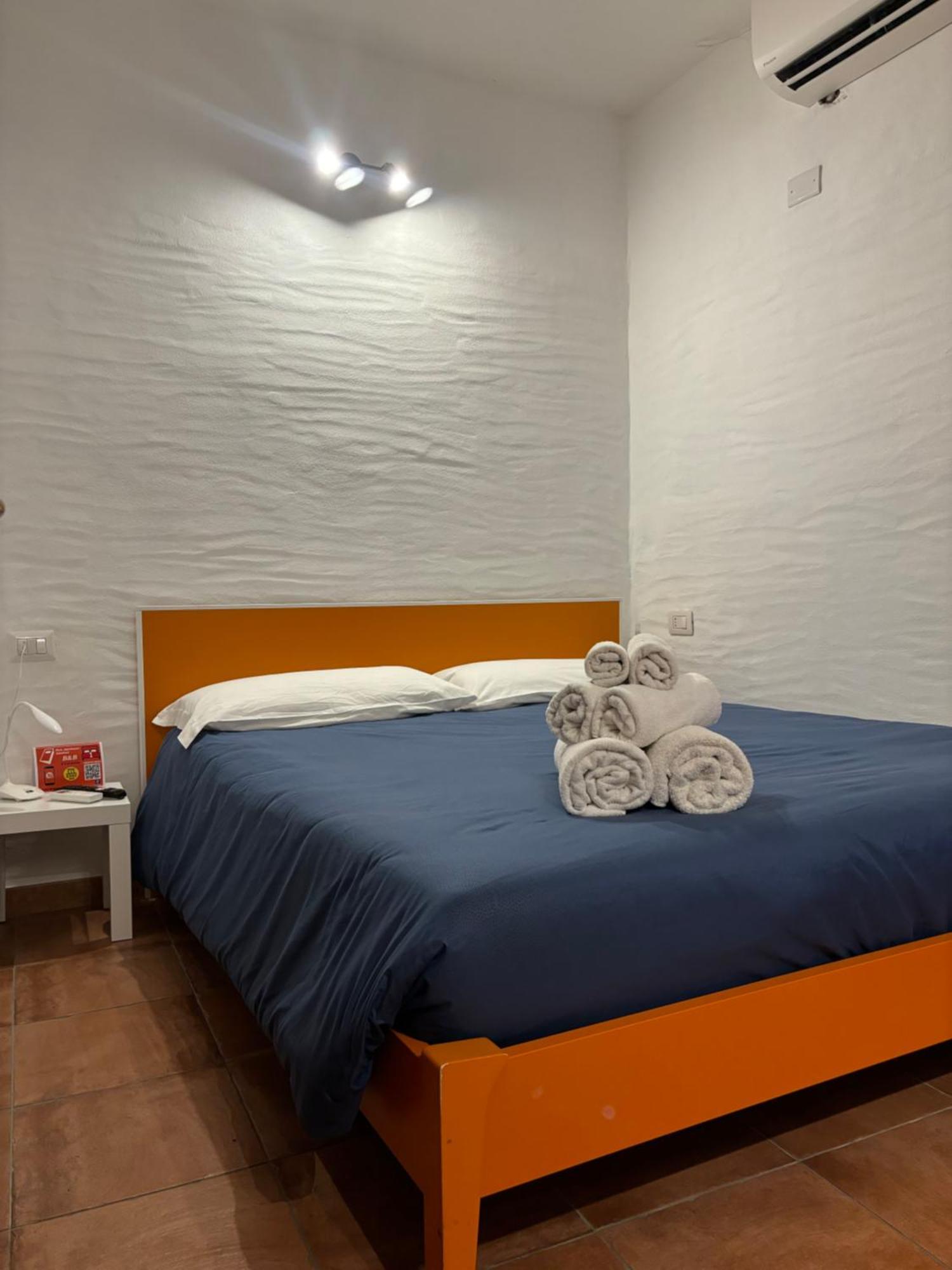 Il Terrazzino Iglesias Bed & Breakfast ภายนอก รูปภาพ