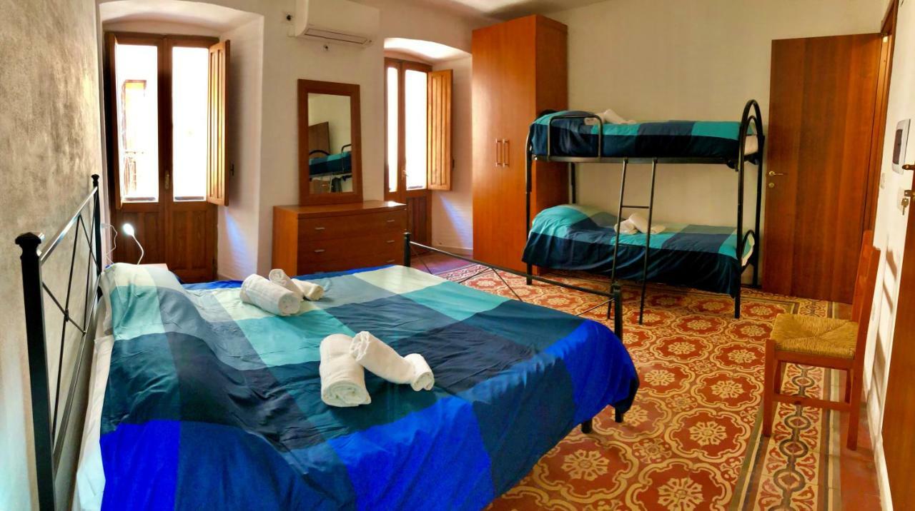 Il Terrazzino Iglesias Bed & Breakfast ภายนอก รูปภาพ